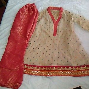 Beautiful girl pakastani Indian clothes